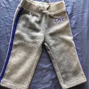 Baby gap fleece sweatpants 12-18m